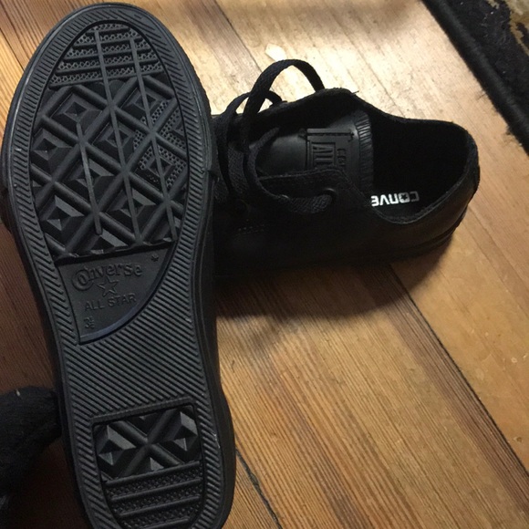 Converse - Picture 3 of 4